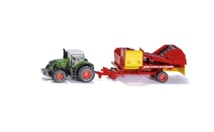 Model Fendt 939 Tractor c/w Potato Harvester