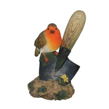 Vivid Arts Robin On Trowel Garden Ornament